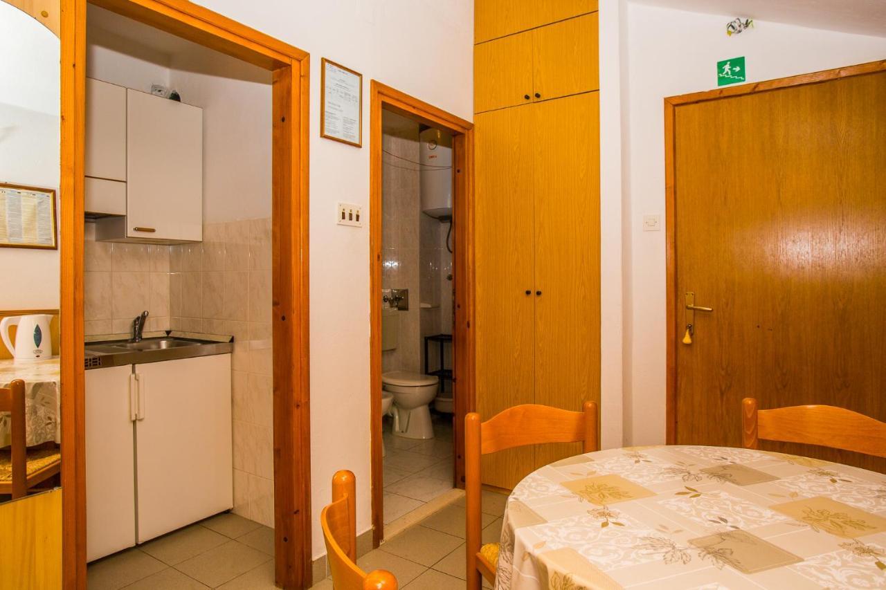 Apartmani Pava Omiš Εξωτερικό φωτογραφία