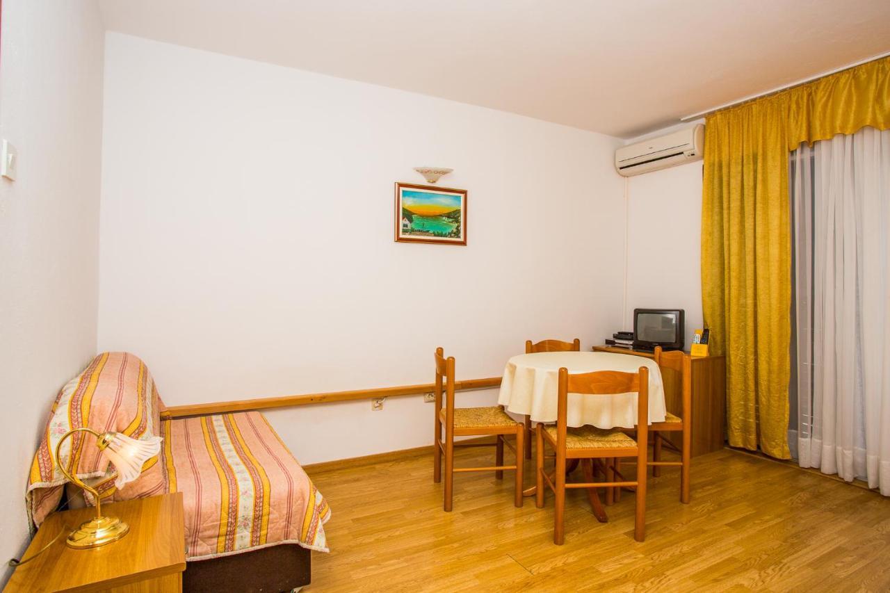 Apartmani Pava Omiš Εξωτερικό φωτογραφία