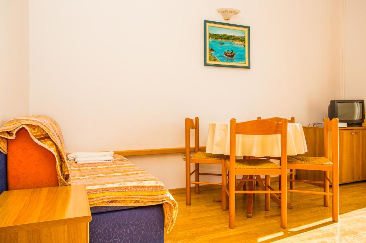 Apartmani Pava Omiš Εξωτερικό φωτογραφία