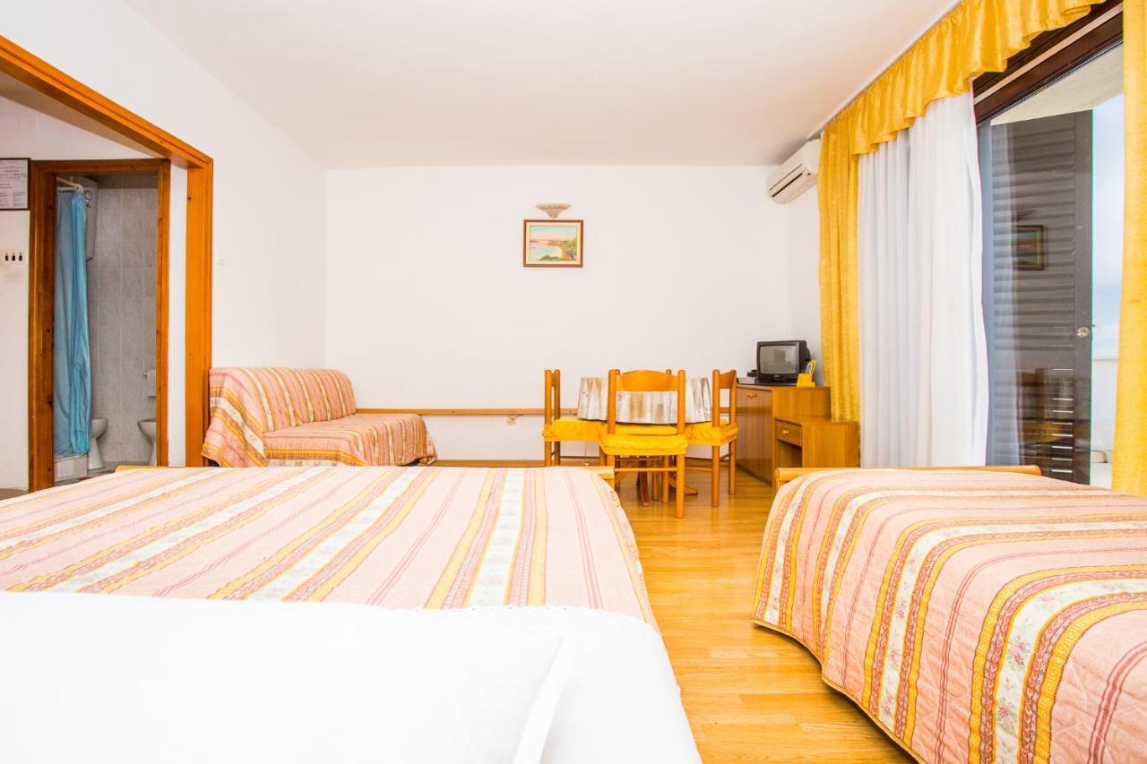 Apartmani Pava Omiš Εξωτερικό φωτογραφία